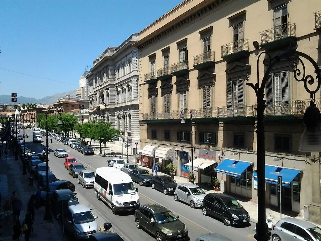 B&B Palermo Art 2*,
